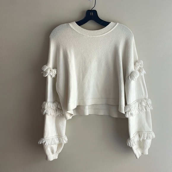 Tularosa Cream fringe cropped sweater - Picture 3 of 7